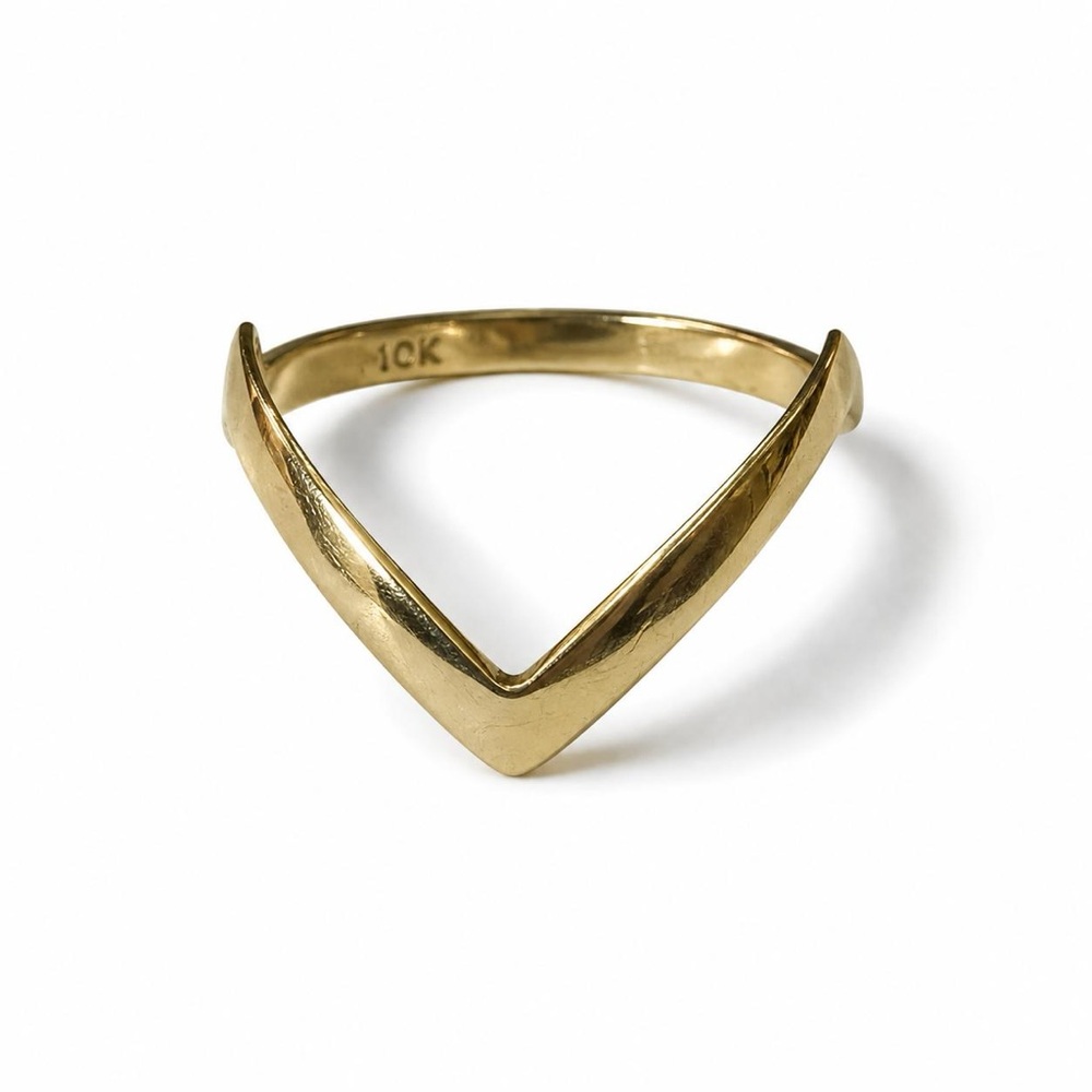 10K Real Yellow Gold Wave Ring Size 7.25